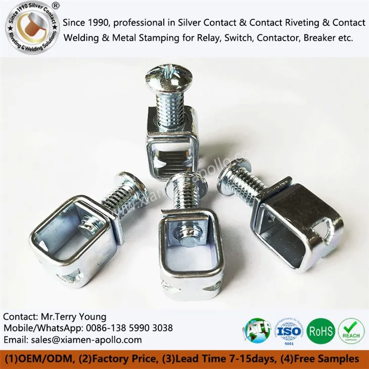 Terminal de filferro de pinça per a interruptors